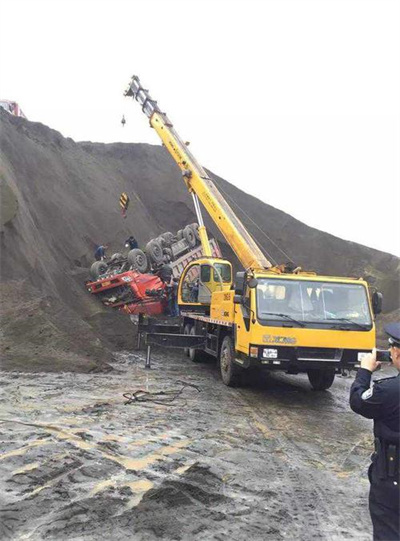 海拉尔区上犹道路救援